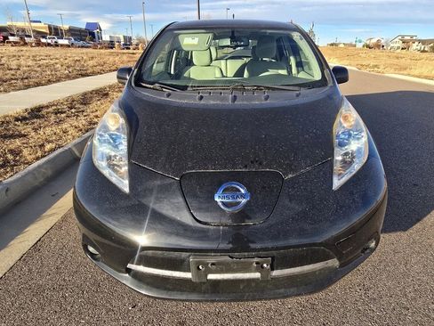 Used 2014 Nissan Leaf SV w/ LED & Quick Charge Package image 8