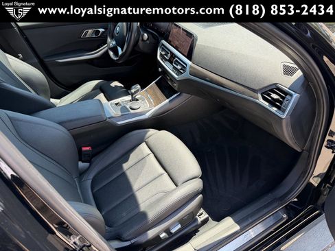 Used 2020 BMW 330i Sedan w/ Driving Assistance Package RWD image 32