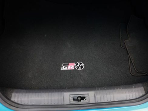 Used 2022 Toyota GR86 Premium RWD image 26