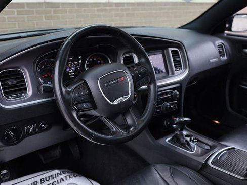 Used 2022 Dodge Charger SXT w/ Leather Interior Group RWD image 13