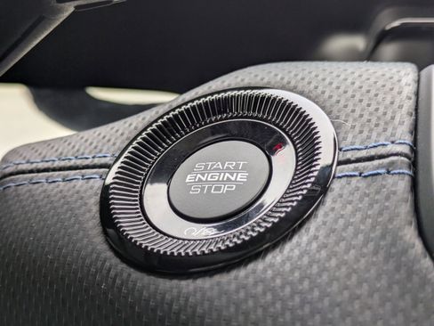 New 2026 Jeep Compass Latitude w/ Sun and Sound Group image 33