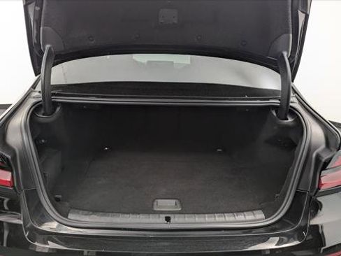 Used 2023 BMW 530e image 18