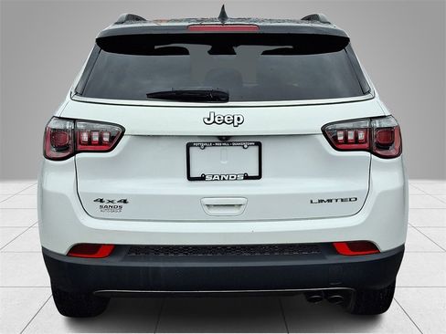 Used 2022 Jeep Compass Limited image 6