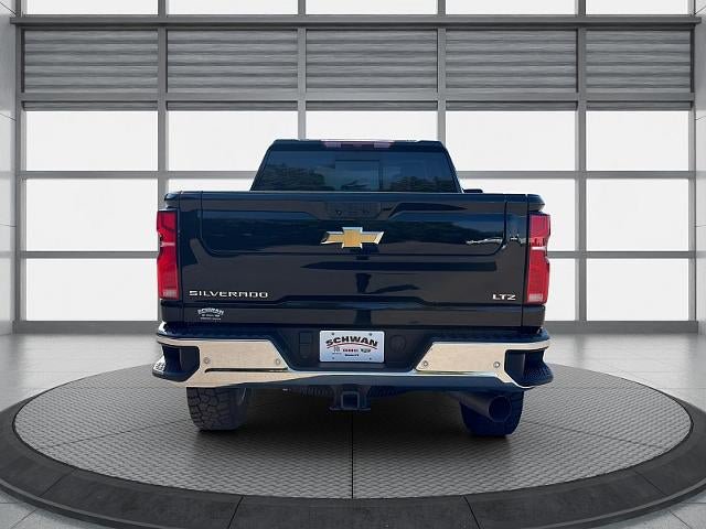 Used 2025 Chevrolet Silverado 2500 LTZ w/ LTZ Plus Package AWD/4WD image 5