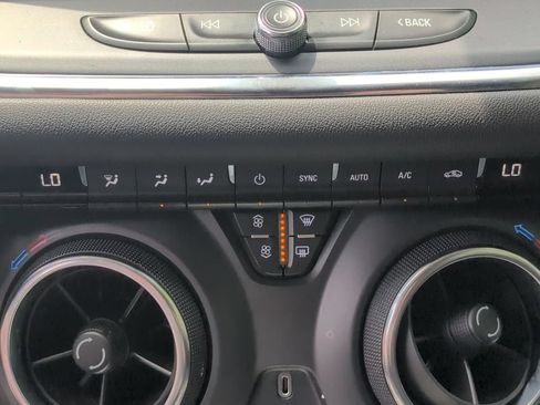 Used 2023 Chevrolet Blazer LT w/ Driver Confidence Package FWD image 24