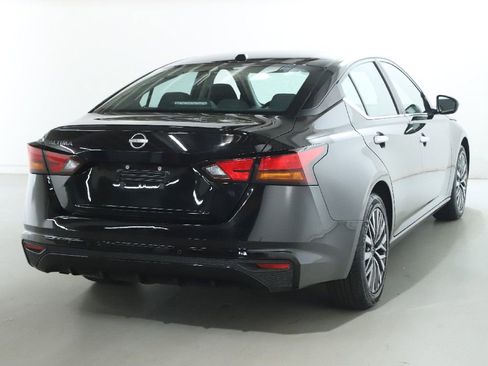 Certified 2025 Nissan Altima 2.5 SV FWD image 45