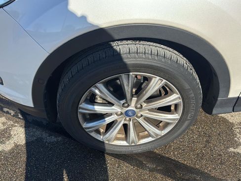 Used 2018 Ford Escape Titanium image 10