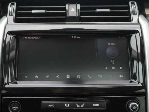 Used 2018 Land Rover Discovery HSE image 64