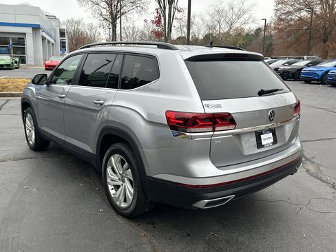 Used 2022 Volkswagen Atlas SE w/ Panoramic Sunroof Package image 7