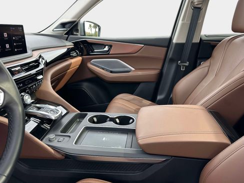 Used 2025 Acura MDX SH-AWD w/ Technology Package image 21