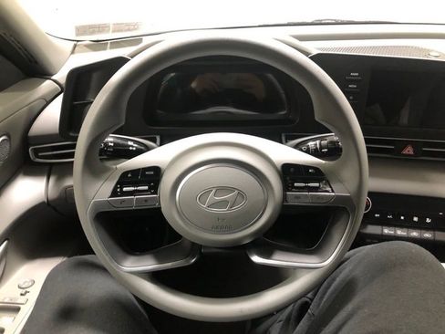 New 2026 Hyundai Elantra Hybrid FWD image 24
