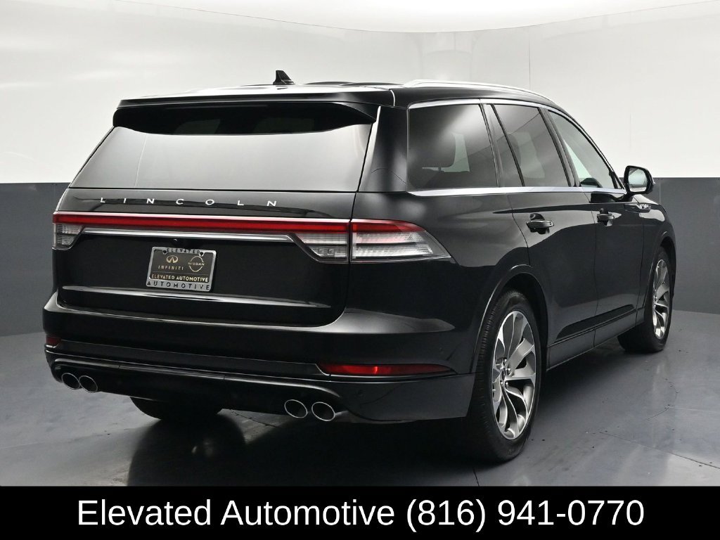 Used 2023 Lincoln Aviator Grand Touring w/ Equipment Group 301A AWD/4WD image 4