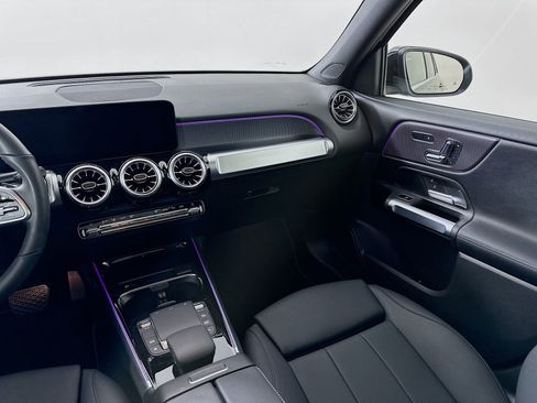 Used 2023 Mercedes-Benz GLB 250 image 24