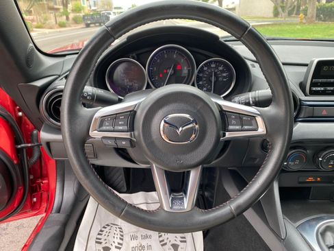 Used 2016 MAZDA MX-5 Miata Sport RWD image 43