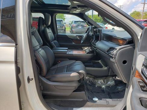 Used 2022 Lincoln Navigator L Black Label AWD/4WD image 18