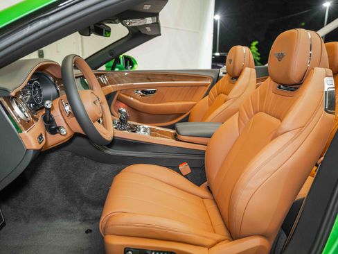 New 2024 Bentley Continental GT V8 AWD/4WD image 2