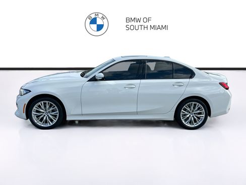 Certified 2023 BMW 330i Sedan RWD image 4