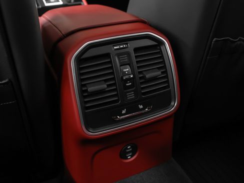 Certified 2022 Porsche Macan GTS image 52