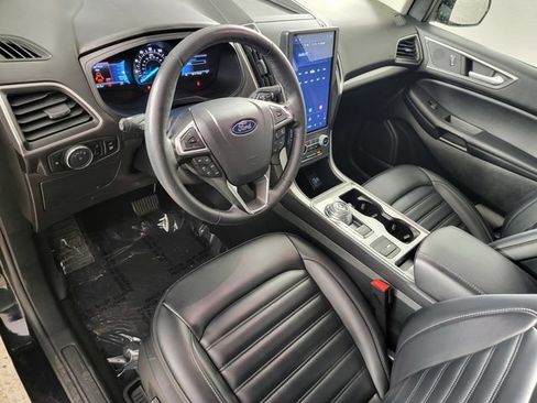 Certified 2024 Ford Edge SEL w/ Convenience Package AWD/4WD image 12