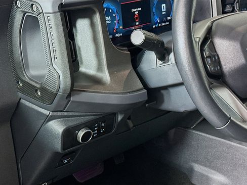 Used 2025 Ford Bronco Big Bend image 17