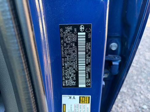 Used 2025 Toyota Prius LE image 27