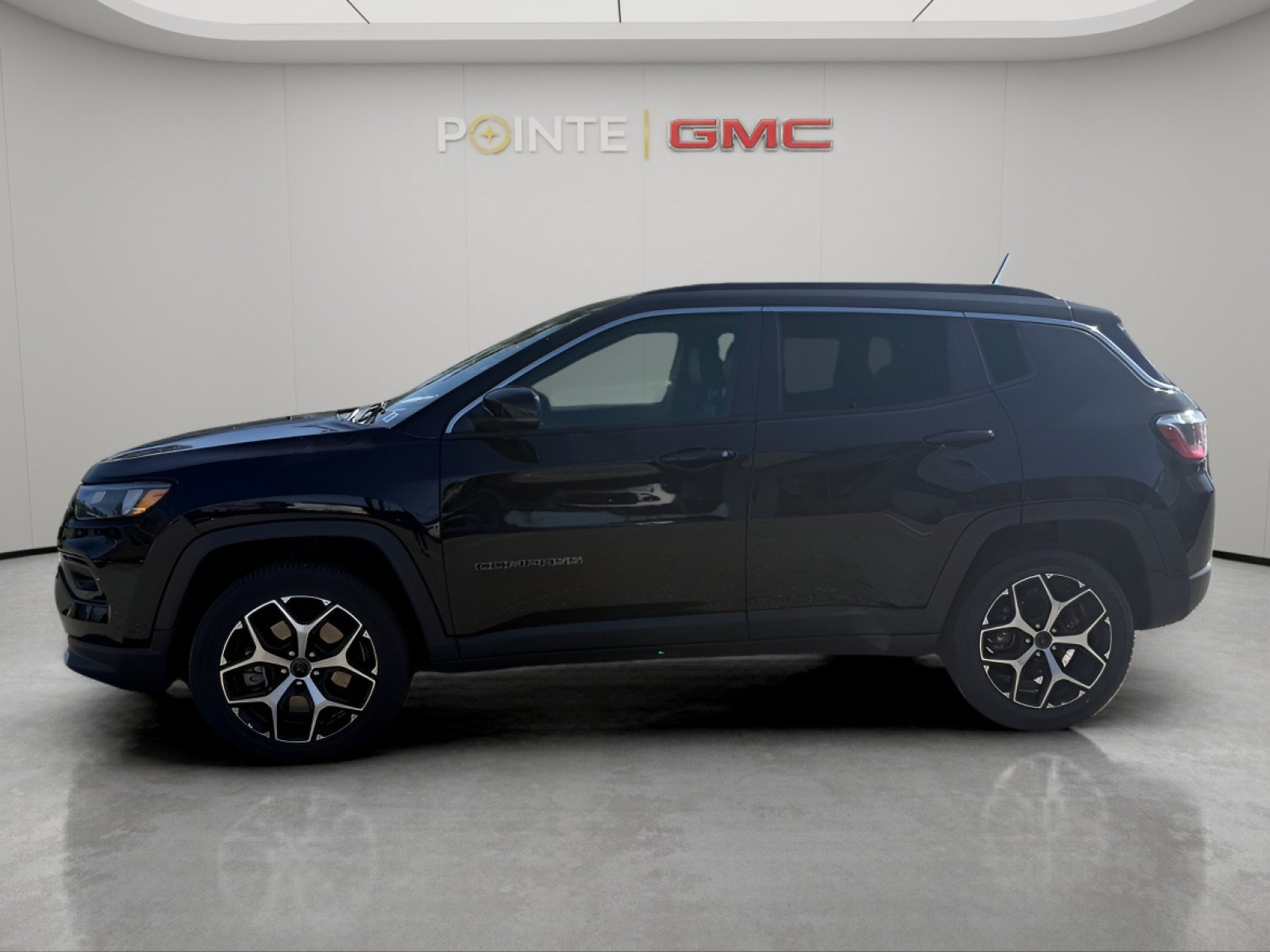 Used 2025 Jeep Compass Limited AWD/4WD image 6