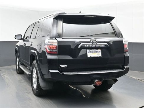 Used 2016 Toyota 4Runner SR5 image 12