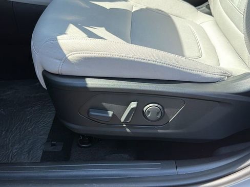 New 2026 Hyundai Tucson SEL FWD image 11
