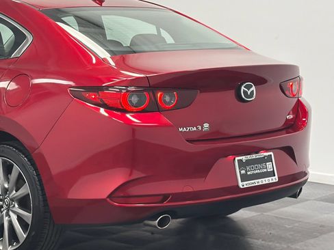 Used 2022 MAZDA MAZDA3 s FWD image 7