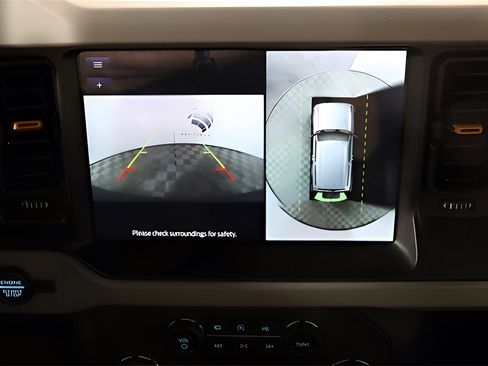 Used 2022 Ford Bronco Badlands image 31