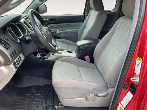 Used 2013 Toyota Tacoma PreRunner w/ SR5 Pkg RWD image 10