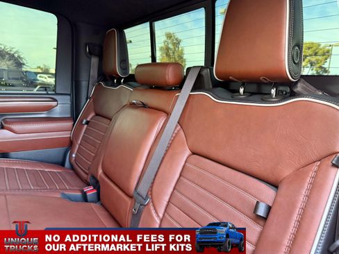 Used 2024 GMC Sierra 2500 Denali Ultimate image 25