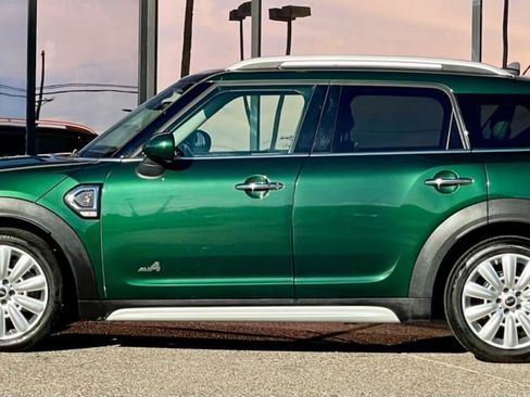 Used 2019 MINI Cooper Countryman S w/ Signature Upholstery Package image 5