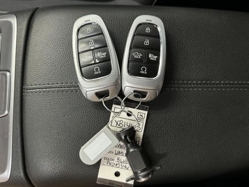 Used 2023 Hyundai Santa Cruz Limited image 34