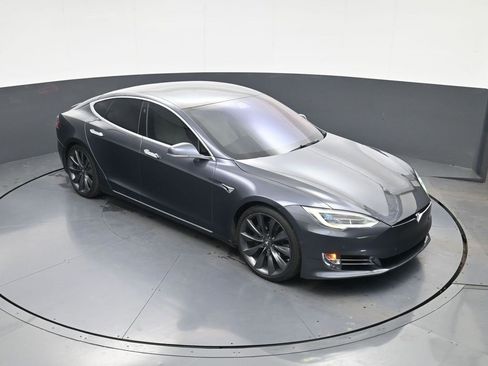 Used 2018 Tesla Model S 75D image 30