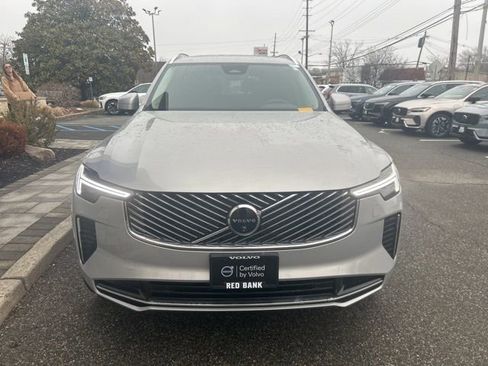 Used 2025 Volvo XC90 B6 Plus image 8