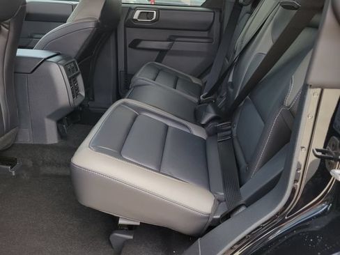 New 2026 Ford Bronco Outer Banks w/ Sasquatch Package AWD/4WD image 7