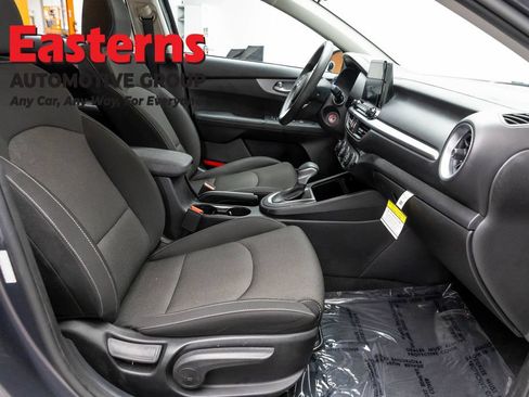 Used 2023 Kia Forte LXS FWD image 23