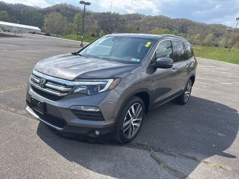Used 2018 Honda Pilot Elite image 4
