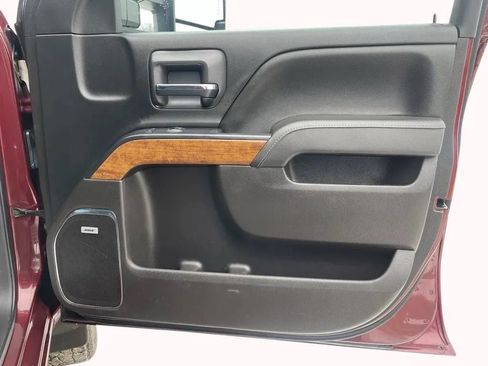 Used 2017 Chevrolet Silverado 2500 High Country AWD/4WD image 18