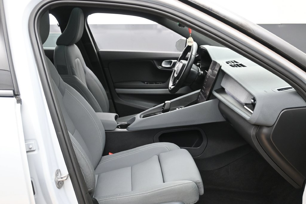Used 2024 Polestar Polestar 2 AWD/4WD image 31