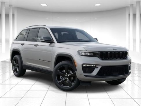 New 2025 Jeep Grand Cherokee Limited w/ Luxury Tech Group II image 5