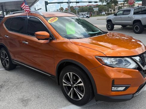 Used 2018 Nissan Rogue SL FWD image 3