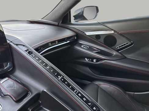 Used 2023 Chevrolet Corvette Stingray Premium Conv w/ Stealth Interior Trim Package image 15