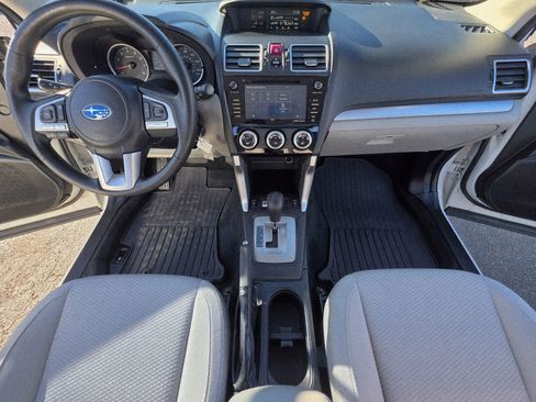 Used 2017 Subaru Forester 2.5i Premium w/ All-Weather Package image 6