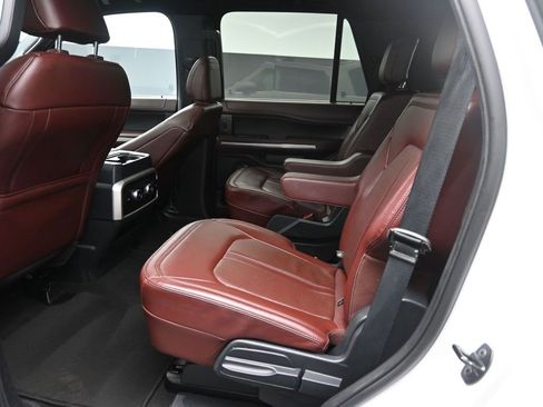Used 2024 Ford Expedition Limited image 21
