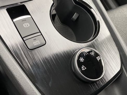 New 2026 Nissan Rogue SV AWD/4WD image 18
