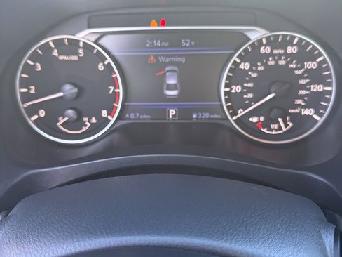 Used 2024 Nissan Altima 2.5 SV image 11