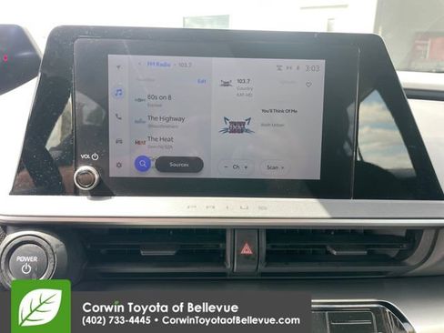 Used 2023 Toyota Prius LE FWD image 18