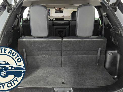 Used 2022 Mitsubishi Outlander SE image 31